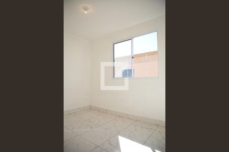 Quarto de apartamento para alugar com 2 quartos, 43m² em Residencial Barcelona, Goiânia