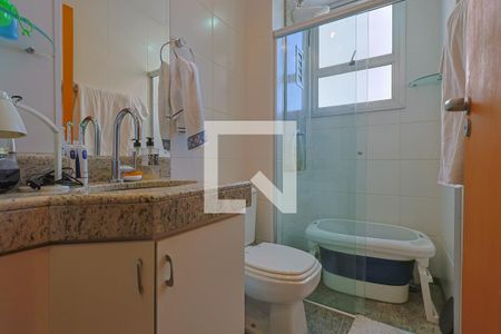 Banheiro de apartamento à venda com 2 quartos, 85m² em Buritis, Belo Horizonte