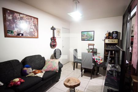 Sala de apartamento à venda com 3 quartos, 90m² em Cabral, Contagem