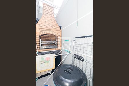 Casa à venda com 98m², 2 quartos e 1 vagaÁrea de Serviço