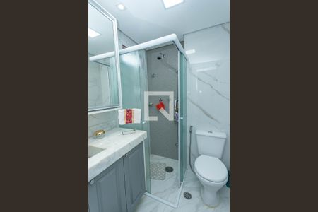 Apartamento à venda com 73m², 3 quartos e 2 vagas Apartamento à venda com 73m², 3 quartos e 2 vagasBanheiro da suíte 1