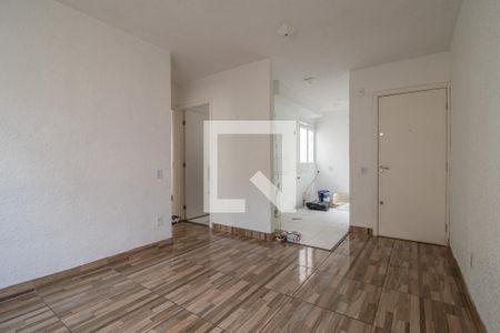Sala de apartamento para alugar com 2 quartos, 42m² em Mário Quintana, Porto Alegre