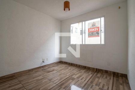 Sala de apartamento para alugar com 2 quartos, 42m² em Mário Quintana, Porto Alegre