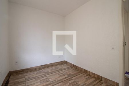 Quarto 1 de apartamento para alugar com 2 quartos, 42m² em Mário Quintana, Porto Alegre