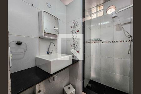 Banheiro de apartamento para alugar com 1 quarto, 102m² em Embaré, Santos