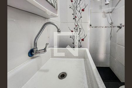 Banheiro - torneira de apartamento para alugar com 1 quarto, 102m² em Embaré, Santos
