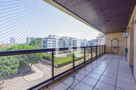 Varanda de apartamento à venda com 2 quartos, 110m² em Barra da Tijuca, Rio de Janeiro