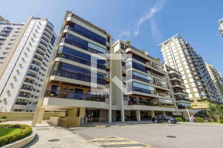 Apartamento à venda com 110m², 2 quartos e 1 vagaFachada