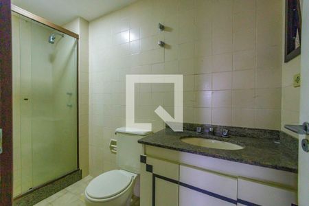 Apartamento à venda com 110m², 2 quartos e 1 vagaBanheiro da Suíte