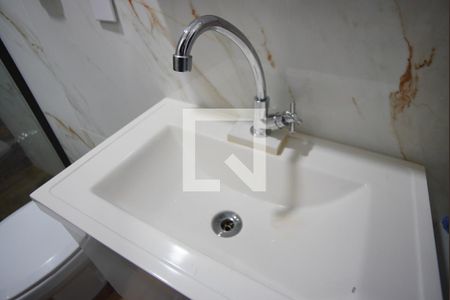 Banheiro da Suíte de apartamento para alugar com 1 quarto, 41m² em Bom Jesus, Porto Alegre