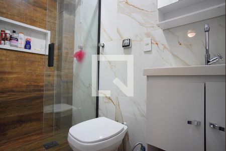 Banheiro da Suíte de apartamento para alugar com 1 quarto, 41m² em Bom Jesus, Porto Alegre