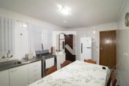 Casa à venda com 89m², 3 quartos e 2 vagas Casa à venda com 89m², 3 quartos e 2 vagasCozinha