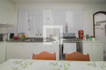 Casa à venda com 89m², 3 quartos e 2 vagas Casa à venda com 89m², 3 quartos e 2 vagasCozinha