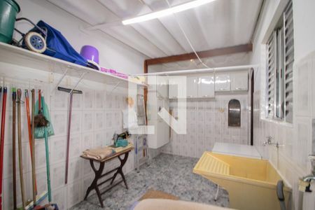 Casa à venda com 89m², 3 quartos e 2 vagas Casa à venda com 89m², 3 quartos e 2 vagasÁrea de Serviço