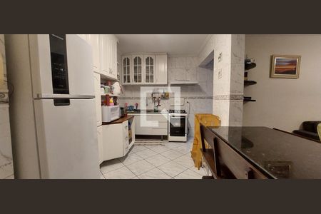 Apartamento à venda com 136m², 2 quartos e 2 vagasCozinha