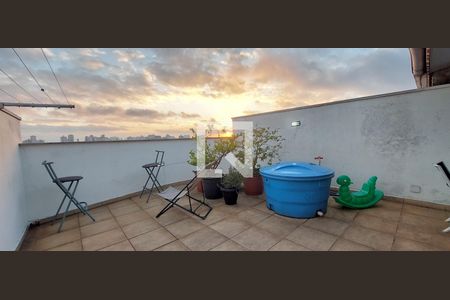 Apartamento à venda com 136m², 2 quartos e 2 vagasCobertura