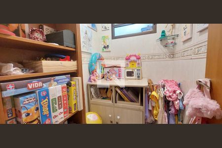 Apartamento à venda com 136m², 2 quartos e 2 vagasCloset / Banheiro Quarto 2 suíte