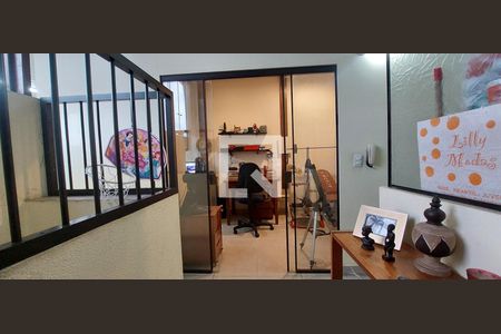 Apartamento à venda com 136m², 2 quartos e 2 vagasCobertura / corredor