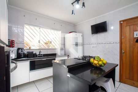 Casa à venda com 150m², 4 quartos e 2 vagas Casa à venda com 150m², 4 quartos e 2 vagasCozinha