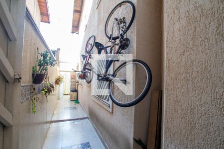 Casa à venda com 150m², 4 quartos e 2 vagas Casa à venda com 150m², 4 quartos e 2 vagasÁrea externa