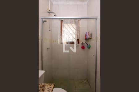 Casa à venda com 150m², 4 quartos e 2 vagas Casa à venda com 150m², 4 quartos e 2 vagasBanheiro Corredor