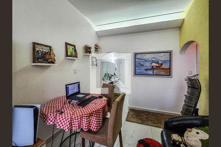 Detalhe Sala de apartamento para alugar com 2 quartos, 89m² em Embaré, Santos