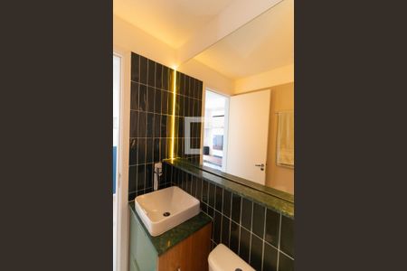 Apartamento à venda com 57m², 2 quartos e 1 vagaBanheiro Social 