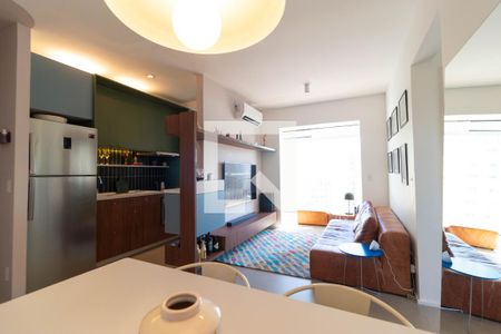 Salas de apartamento à venda com 2 quartos, 57m² em Centro, Campinas