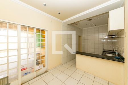 Casa à venda com 360m², 3 quartos e 4 vagasCasa 2