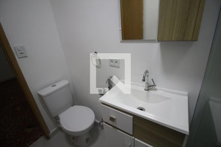 Casa à venda com 94m², 2 quartos e 2 vagasBanheiro