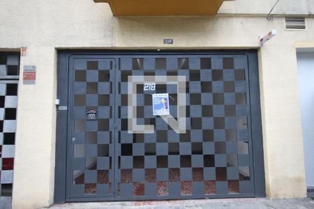 Casa à venda com 94m², 2 quartos e 2 vagasFachada