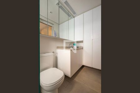 Apartamento à venda com 87m², 2 quartos e 2 vagasSuíte 2 - Banheiro