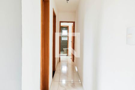 Corredor de apartamento à venda com 2 quartos, 58m² em Vila Eldízia, Santo André