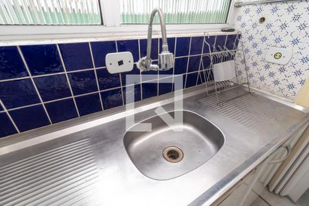 Apartamento à venda com 64m², 2 quartos e sem vagaCozinha