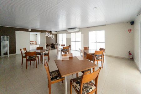 Apartamento para alugar com 55m², 2 quartos e 1 vaga Apartamento para alugar com 55m², 2 quartos e 1 vagaÁrea comum - Salão de festas 1