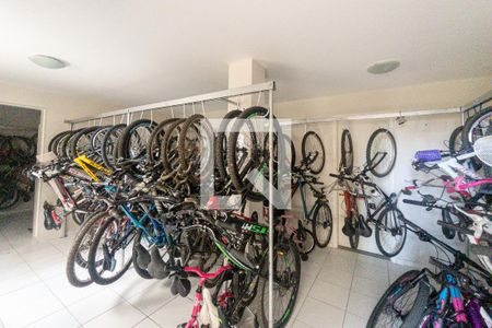 Apartamento para alugar com 55m², 2 quartos e 1 vaga Apartamento para alugar com 55m², 2 quartos e 1 vagaÁrea comum - bicicletário