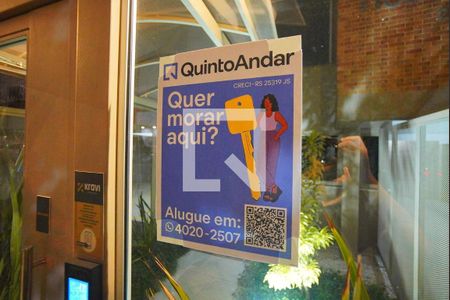 Apartamento à venda com 67m², 2 quartos e 2 vagasAdesivo