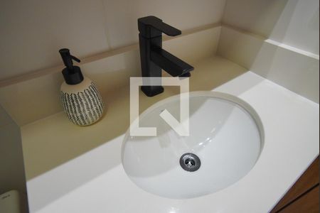 Apartamento à venda com 67m², 2 quartos e 2 vagasBanheiro da Suíte