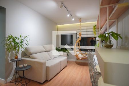 Sala de apartamento à venda com 2 quartos, 67m² em Petrópolis, Porto Alegre