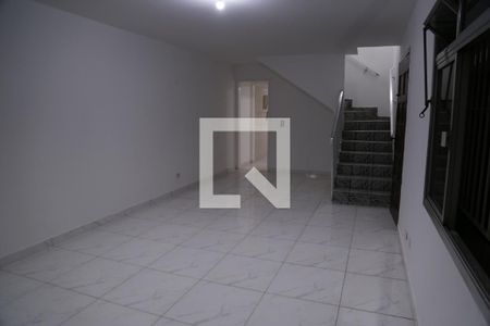 Sala de casa para alugar com 4 quartos, 149m² em Parque Sao Domingos, São Paulo