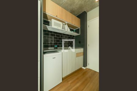 Quarto / Sala / Cozinha de apartamento para alugar com 1 quarto, 20m² em Santa Cecília, Porto Alegre