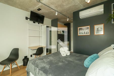 Quarto / Sala / Cozinha de apartamento para alugar com 1 quarto, 20m² em Santa Cecília, Porto Alegre