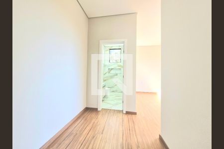 Casa à venda com 187m², 3 quartos e 3 vagasSuíte