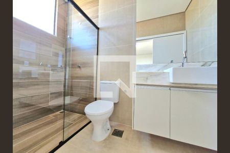 Casa à venda com 187m², 3 quartos e 3 vagasBanheiro da Suíte