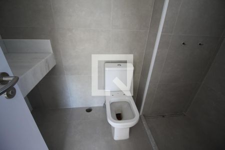 Apartamento à venda com 121m², 3 quartos e 2 vagasQuarto 1 Banheiro