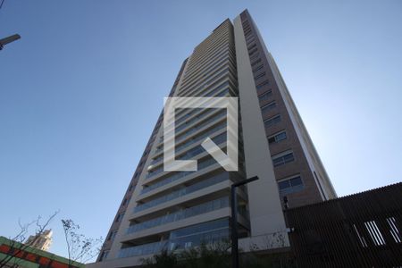 Apartamento à venda com 121m², 3 quartos e 2 vagasFachada