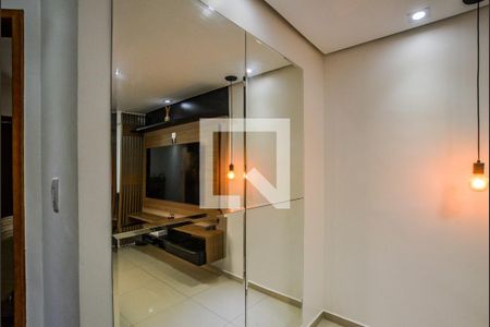 Detalhe Sala de apartamento à venda com 2 quartos, 100m² em Vila Camilópolis, Santo André