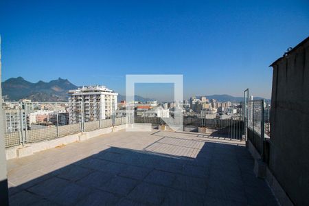 Apartamento para alugar com 200m², 3 quartos e 1 vagaTerraço