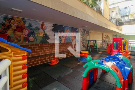 Apartamento para alugar com 200m², 3 quartos e 1 vagaÁrea comum - Playground