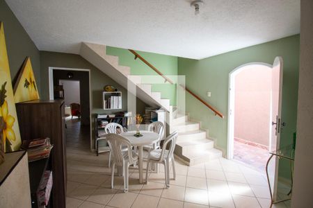 Casa para alugar com 250m², 4 quartos e 1 vagaÁrea Social